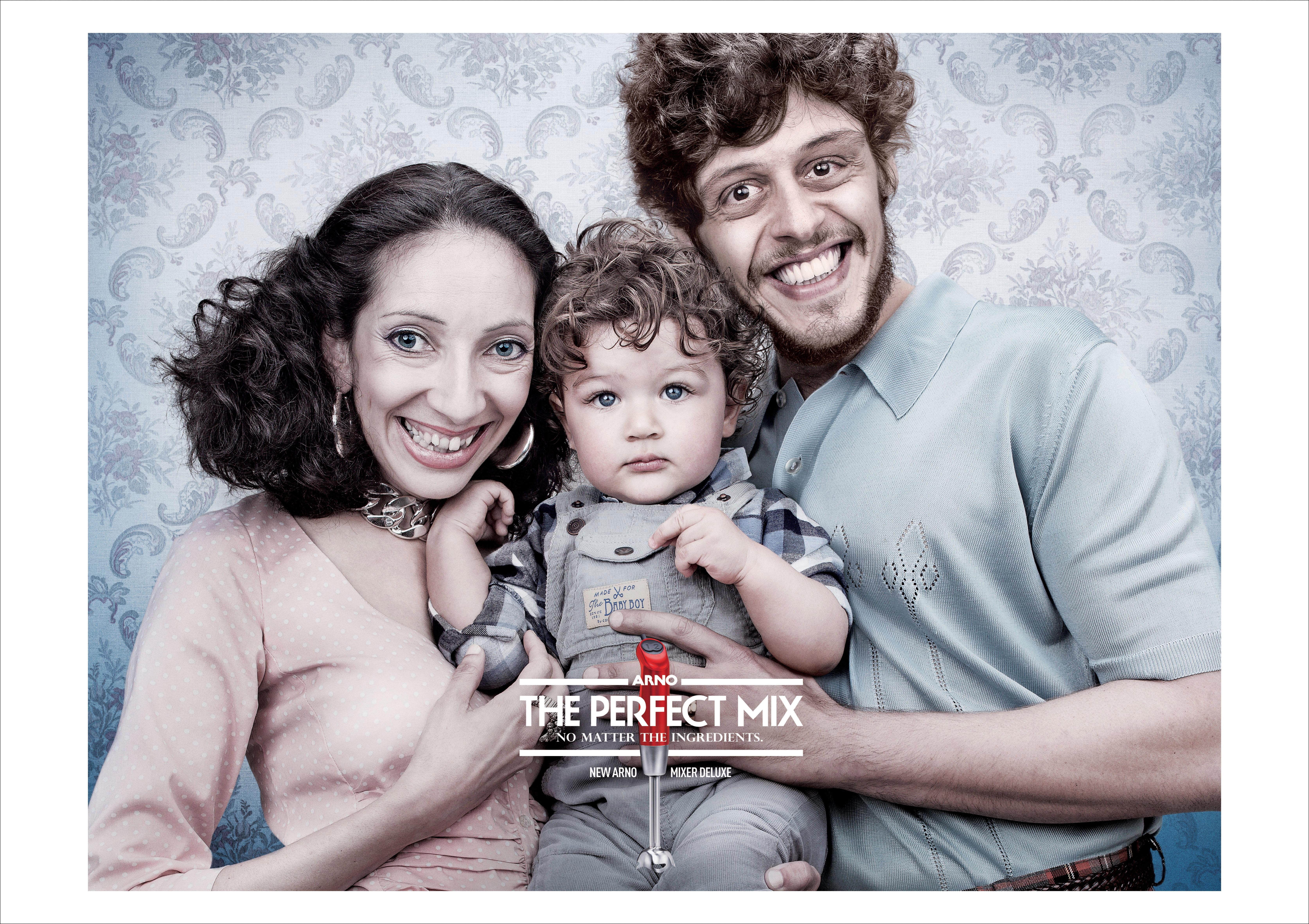 красивая дочка некрасивого отца. красивые дети некрасивых родителей. у красивых родителей красивые дети. роуэн аткинсон с семьей. ирина валуева.