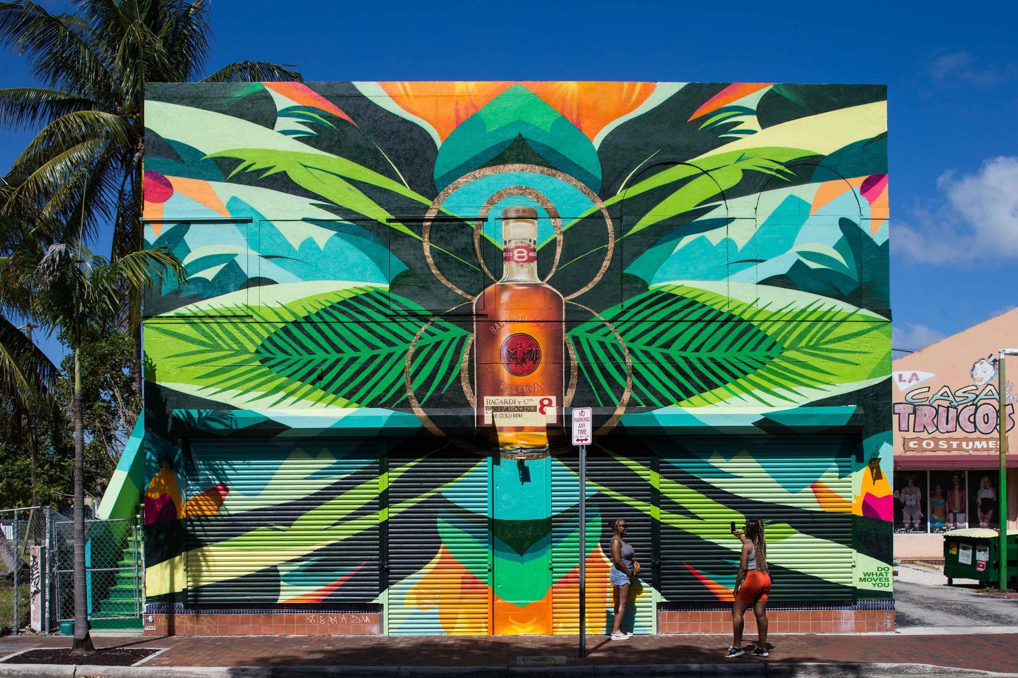 Bacardí, Inwindow Outdoor, and OMG for Bacardí Reserva Ocho 8 Bespoke Murals