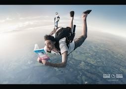 PARACHUTE